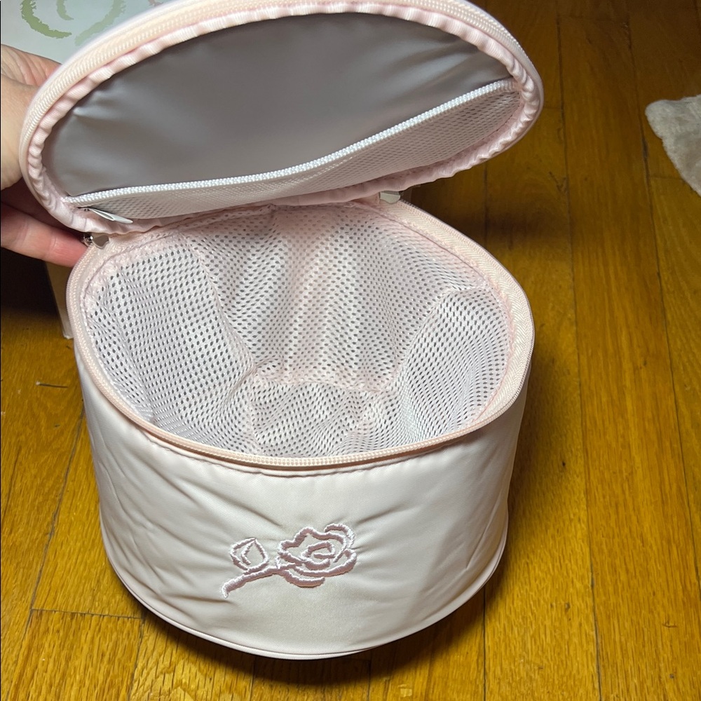 NWT Elegant Pink Travel Bag